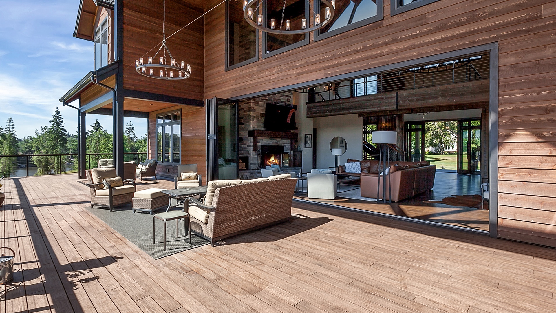Luxury Meets Art and Nature in this 25 Acre Oregon Equestrian Estate on the Willamette River