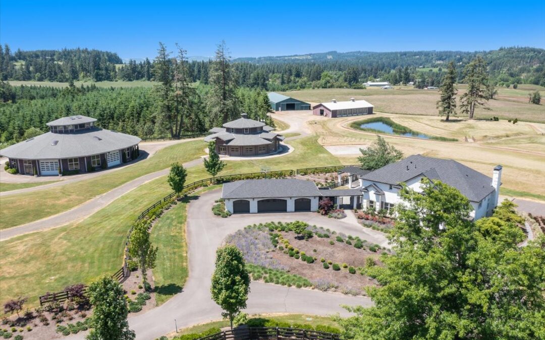 New Price and Purchase Options: Luxurious Country Living in Oregon City